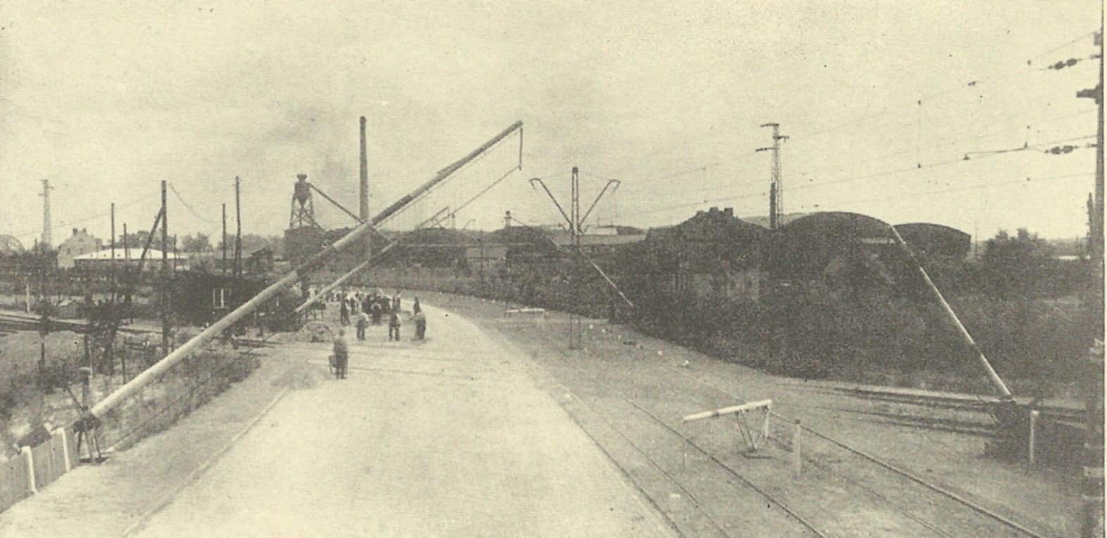 zdjęcie z książki - 50 Jahre Stettiner Strassenbahn 1879-1929 - przejazdy kolejowe na Gdańskiej