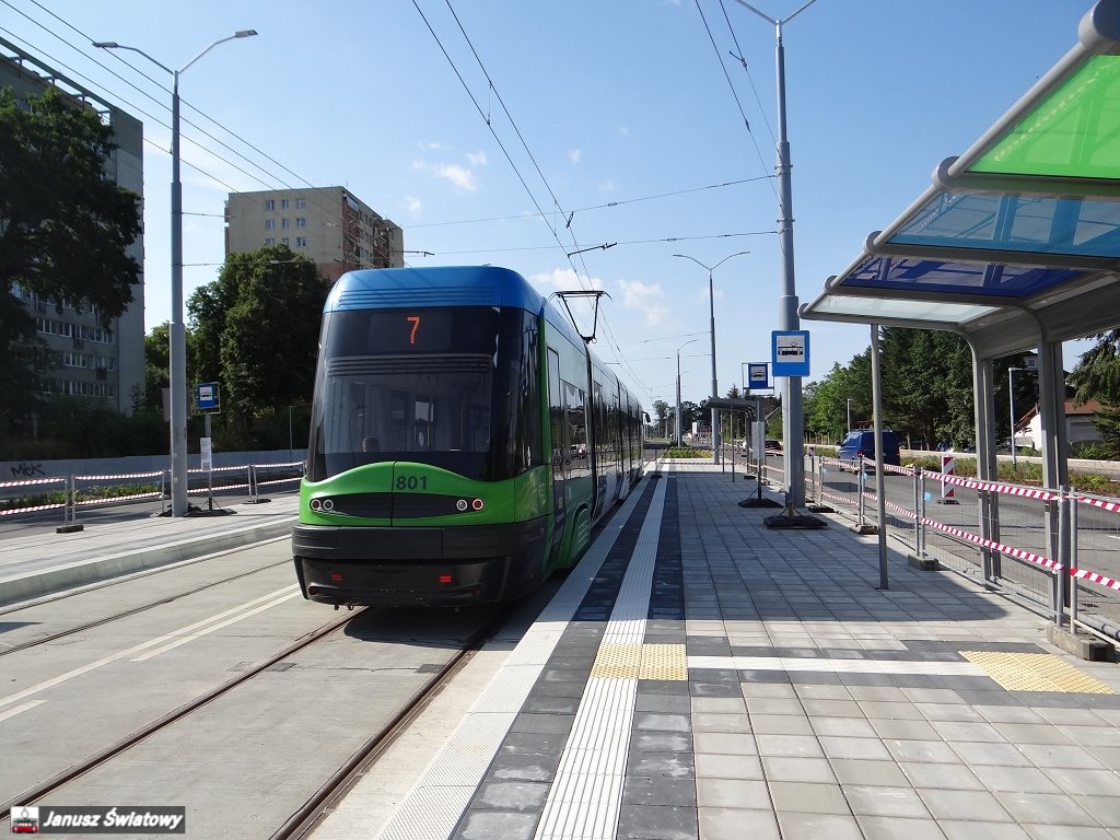 foto: Autor nieznany, z archiwum MZK, róg Wojska Polskiego a Obrońców Stalingradu - lata 50 XX wieku